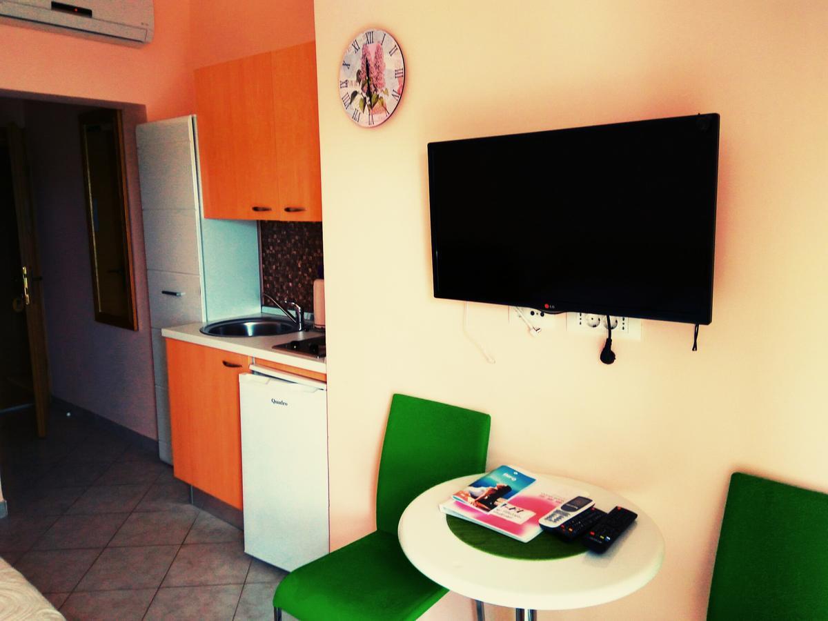 Aparthotel Viola Pjescana Uvala Zewnętrze zdjęcie