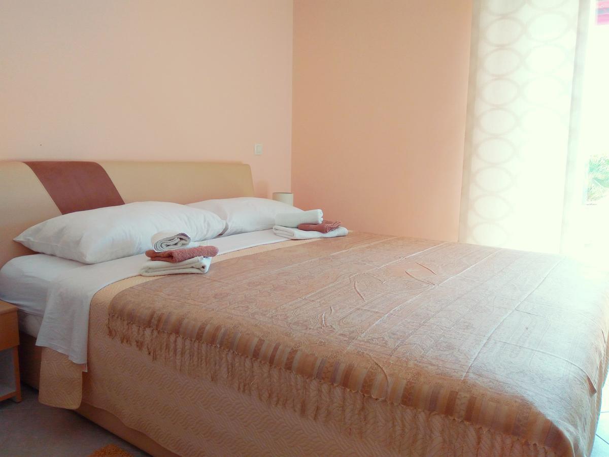 Aparthotel Viola Pjescana Uvala Zewnętrze zdjęcie