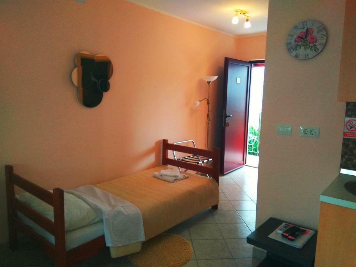 Aparthotel Viola Pjescana Uvala Zewnętrze zdjęcie